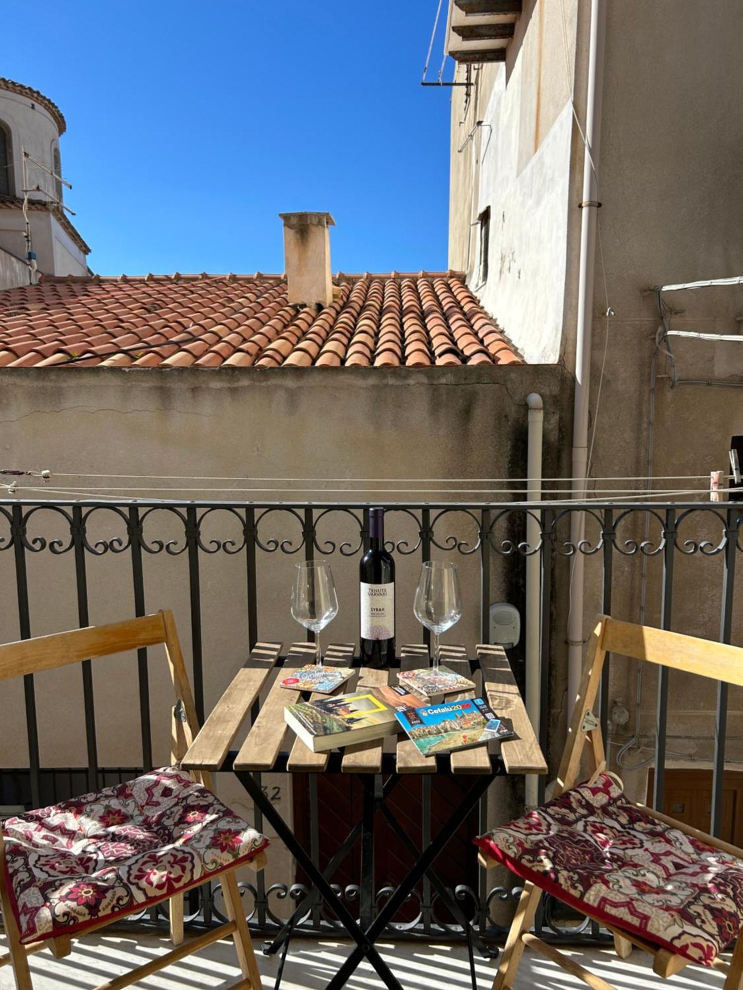 L'Appartement Dans Les Venelles Cefalù Exteriör bild